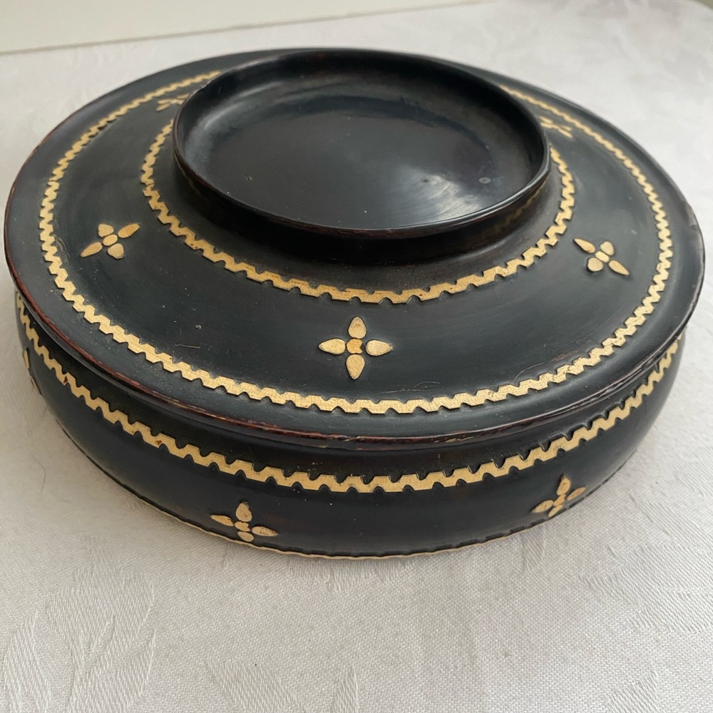 Vintage Tiffin Burmese Lacquered Food Carrier 4 pieces circa 1950 - Picture 9 of 17